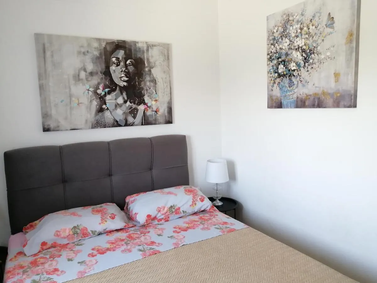 Apartment Punta Skala Petrcane