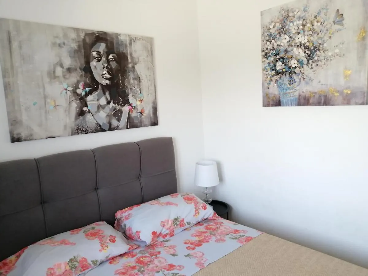 Apartment Punta Skala Petrcane