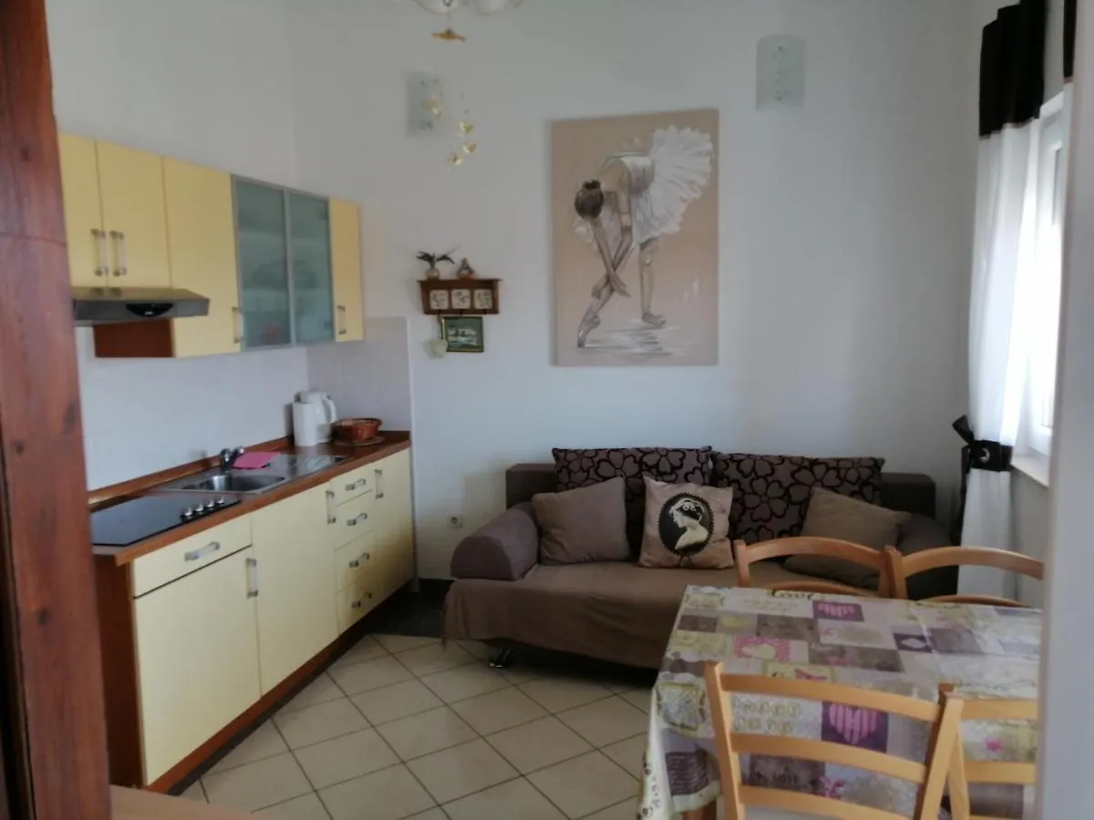Apartment Punta Skala Petrcane
