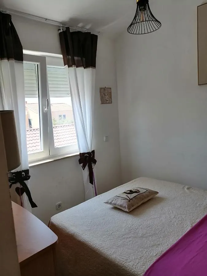 Apartment Punta Skala Petrcane