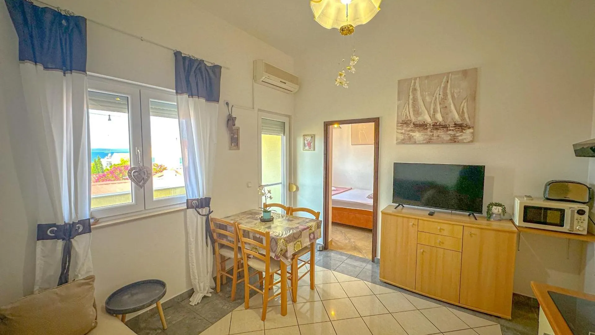 Apartment Sara Punta Skala Petrcane Kroatië