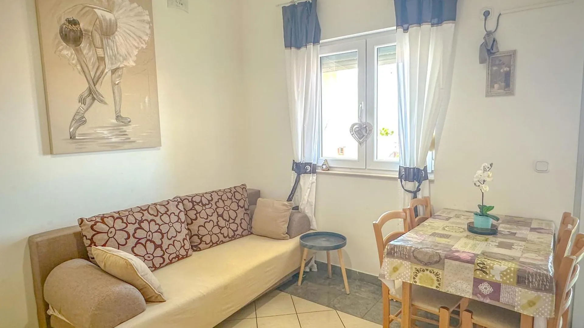 Apartment Sara Punta Skala 0*, Petrcane Croatia