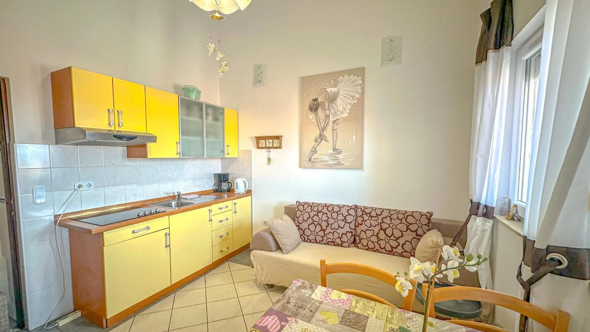Apartment Sara Punta Skala